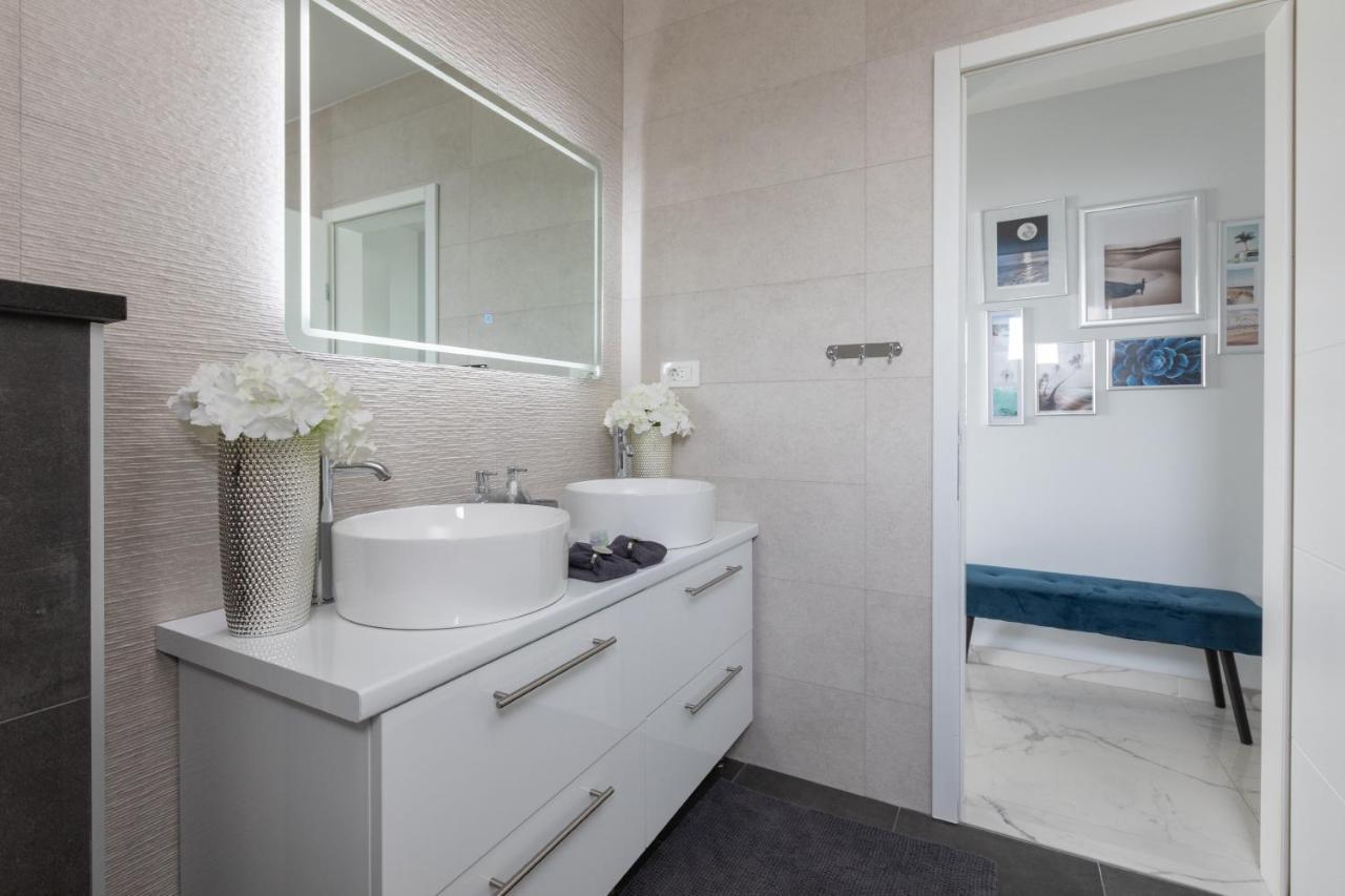 Luxury Holiday Home Dioniz Podgora Zimmer foto